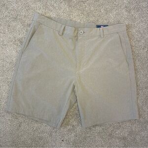 Vineyard Vines Men's Tan Khaki Performance Shorts